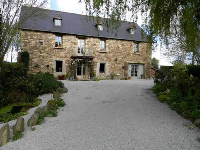 Le Domaine De L'Arche Bed & Breakfast Plouasne ภายนอก รูปภาพ